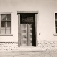 01 Theoriegebäude nach 1941 Portal West