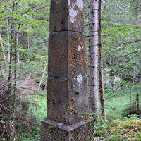 Hallstatt_Hoeplinger_Gedenkstein-e-Ansicht_SO-21072024_Gottfried_Buchegger Hallstatt_Hoeplinger_Gedenkstein-e-Ansicht_SO-21072024_Gottfried_Buchegger