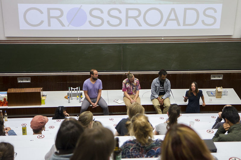 Bild zur Sendereihe Kiss the Ground – Filmgespräch am Crossroads Festival