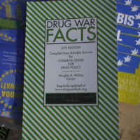 buch: drug war - facts - buch: drug war - facts