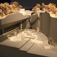 Guggenheim Salzburg Hans Hollein - Modell des nicht realisierten Projekts "Museum im Berg" - fein aufgeschnitten! Feige kleingeistige Krämerseelen sind der Kropf jeder visionären Architektur.