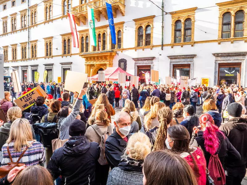 Bild zur Sendereihe Pflegeprotest in Graz am 19.10.2021 O-Ton