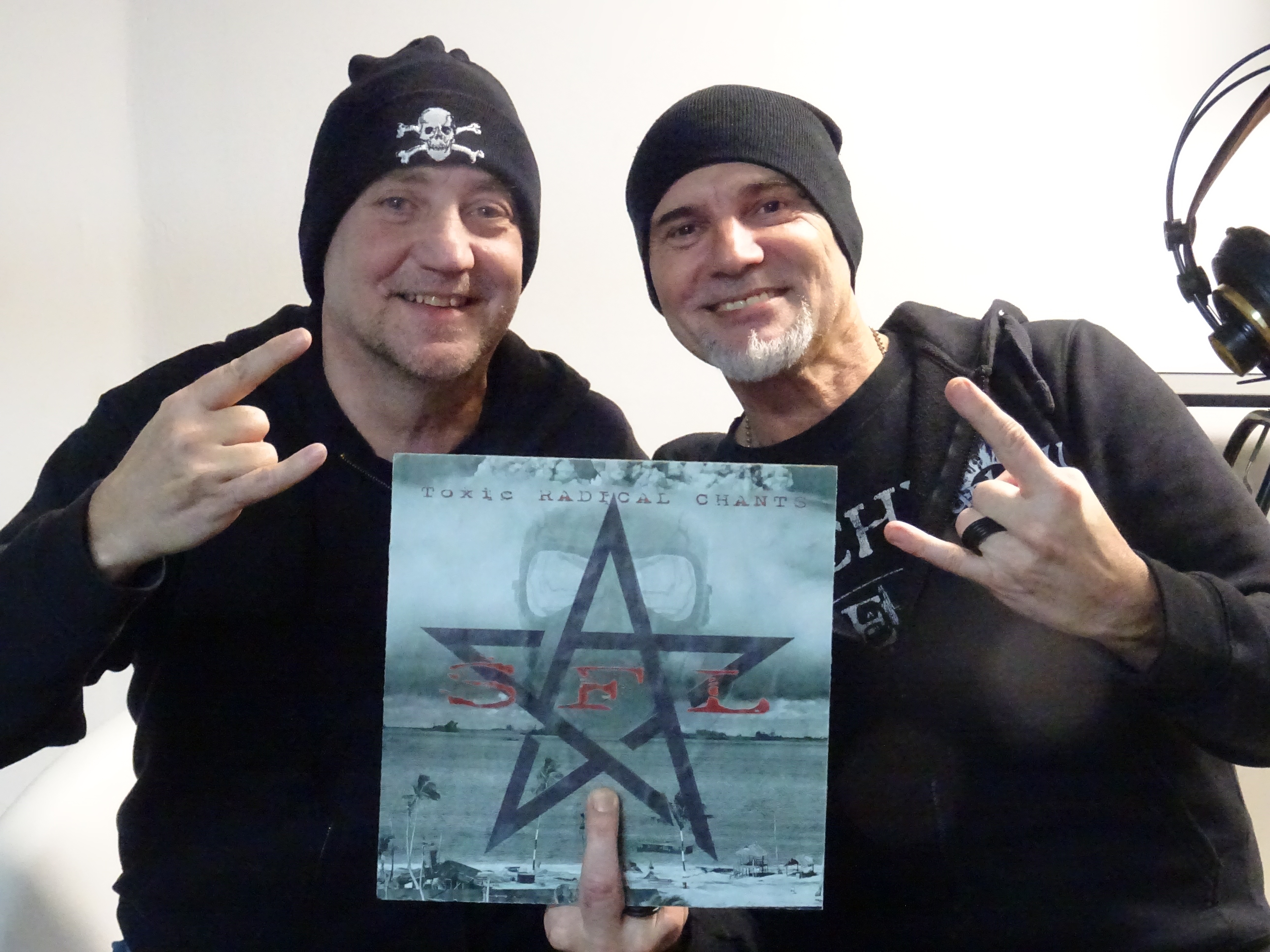 Bild zur Sendereihe Sugar For Lucy – Album Toxic Radical Chants